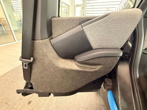 Used 2016 BMW i3 w/ Range Extender image 35