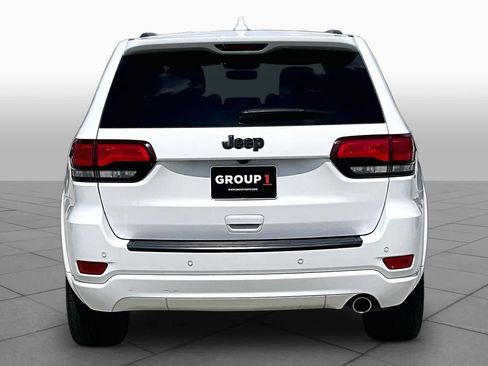 Used 2019 Jeep Grand Cherokee Altitude RWD image 5
