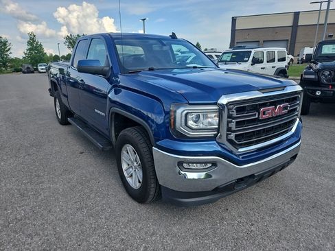 Used 2018 GMC Sierra 1500 SLE w/ SLE Value Package AWD/4WD image 1