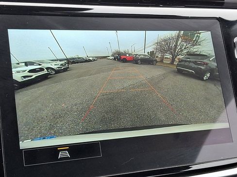 Used 2023 Chevrolet Bolt EUV LT w/ Driver Confidence Package image 17