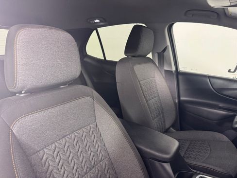 Used 2024 Chevrolet Equinox LT image 31