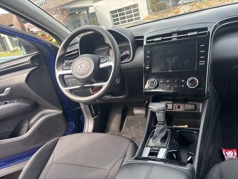 Used 2023 Hyundai Tucson SE image 11