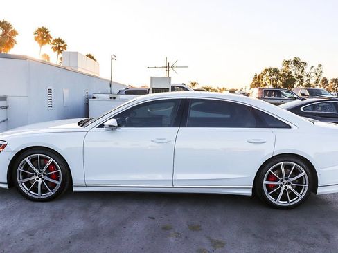 Used 2022 Audi S8 AWD/4WD image 13