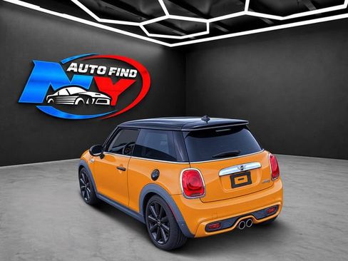 Used 2014 MINI Cooper S FWD image 9