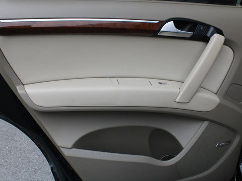 Used 2014 Audi Q7 3.0T Premium Plus w/ Premium Plus Package image 29