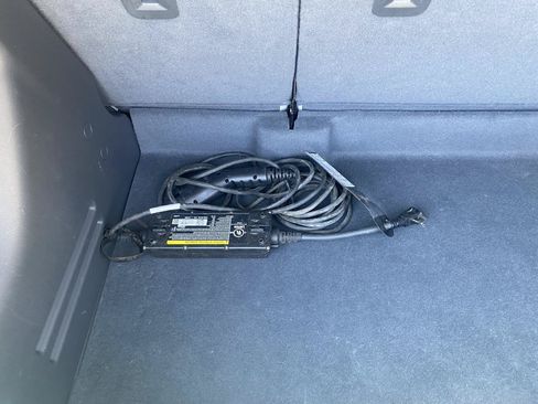 Used 2020 Chevrolet Bolt LT FWD image 8