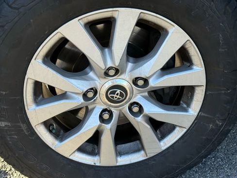 Certified 2019 Toyota Land Cruiser image 16