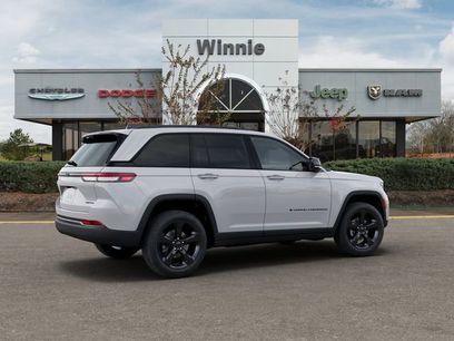 New 2025 Jeep Grand Cherokee Limited w/ Luxury Tech Group II