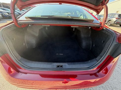 Used 2025 Nissan Altima 2.5 SV image 33