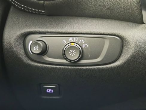 New 2025 Chevrolet Blazer LT w/ Convenience Package image 22