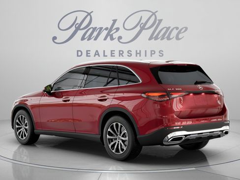 Used 2026 Mercedes-Benz GLC 300 image 11