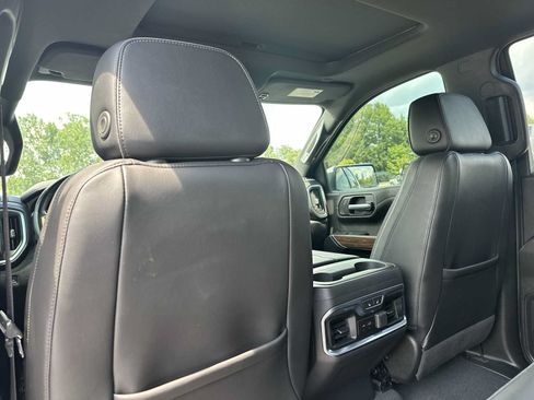 Used 2021 Chevrolet Silverado 1500 High Country w/ Technology Package AWD/4WD image 19