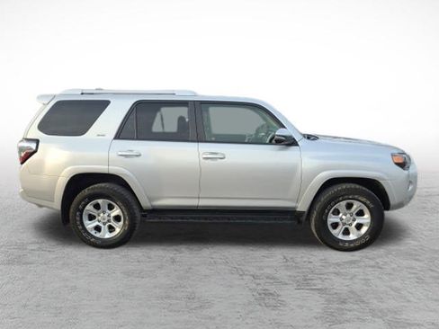 Certified 2018 Toyota 4Runner SR5 Premium image 4