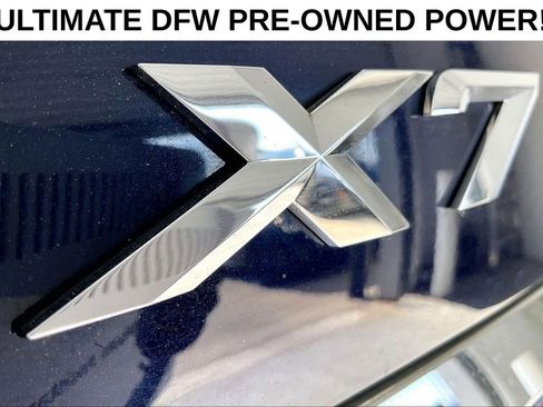 Used 2022 BMW X7 xDrive40i w/ M Sport Package AWD/4WD image 39