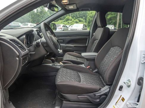 Used 2025 Mitsubishi Outlander Sport AWD image 22