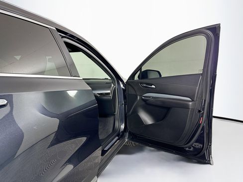 Used 2023 Cadillac XT4 Premium Luxury image 31