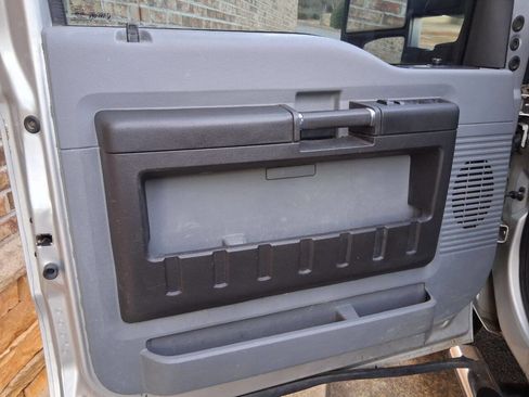 Used 2015 Ford F350 XL w/ Power Equipment Group image 23