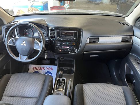 Used 2015 Mitsubishi Outlander ES FWD image 20