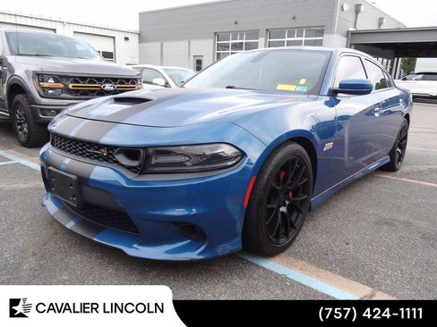 Used 2020 Dodge Charger Scat Pack w/ Navigation & Travel Group RWD image 5