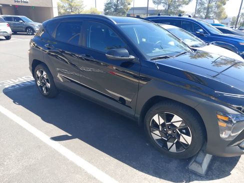 Used 2024 Hyundai Kona SEL image 3