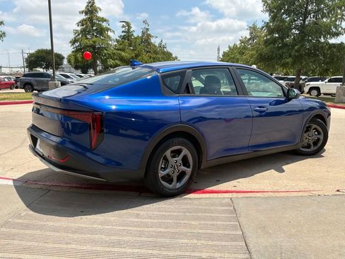 Used 2025 Kia K4 FWD image 6