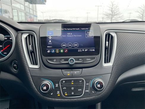 Used 2024 Chevrolet Malibu LT image 13