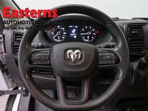 Used 2023 RAM ProMaster 2500 w/ Convenience Group FWD image 9