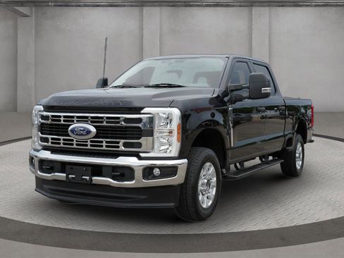 Used 2024 Ford F250 XLT AWD/4WD image 1