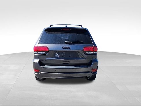 Certified 2020 Jeep Grand Cherokee Altitude image 11