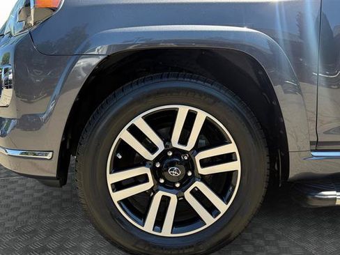 Used 2017 Toyota 4Runner Limited AWD/4WD image 9