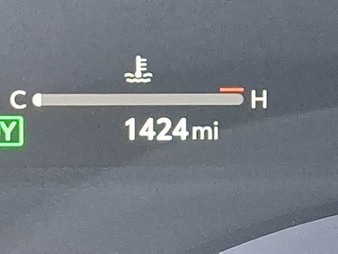 Used 2026 Toyota Sienna XSE image 21