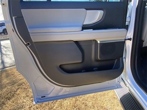 Used 2025 Ford Expedition Max Active image 50