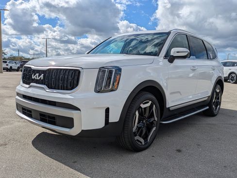 New 2025 Kia Telluride EX image 9