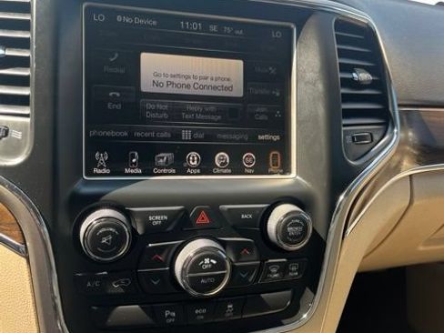 Used 2015 Jeep Grand Cherokee Limited AWD/4WD image 42