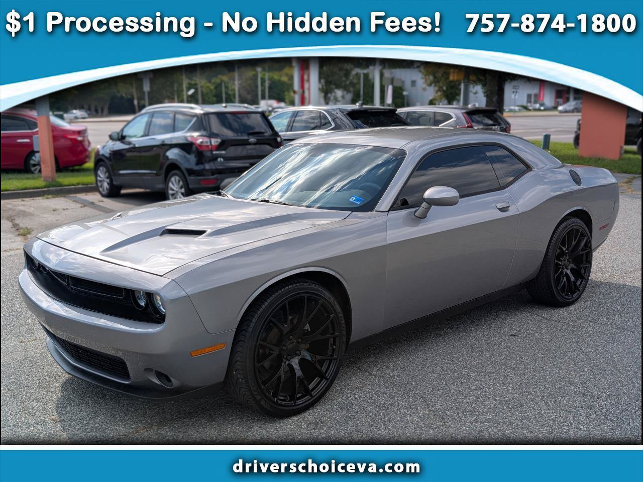 Used 2016 Dodge Challenger SXT RWD image 1