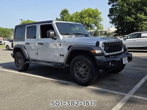 Used 2024 Jeep Wrangler Unlimited Sport AWD/4WD image 7