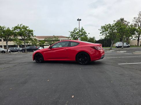 Used 2013 Hyundai Genesis 3.8 RWD image 17
