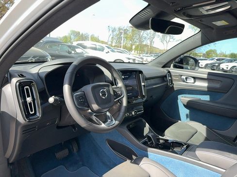 Used 2023 Volvo C40 P8 Recharge Ultimate image 16