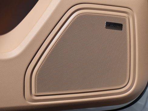 New 2026 Porsche Macan image 14