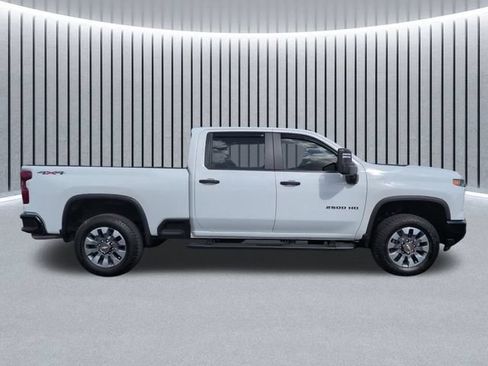 Certified 2025 Chevrolet Silverado 2500 Custom w/ Custom Value Package AWD/4WD image 2
