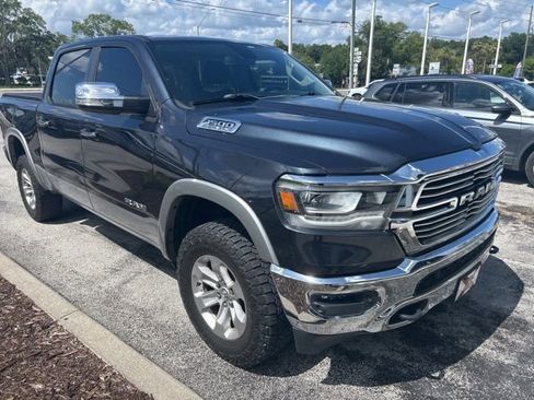 Used 2020 RAM 1500 Laramie AWD/4WD image 3
