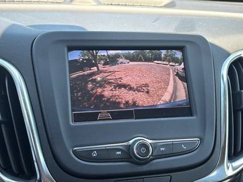 Used 2024 Chevrolet Equinox LT FWD image 25