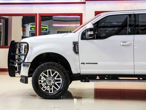 Used 2019 Ford F250 Lariat w/ Lariat Value Package image 13