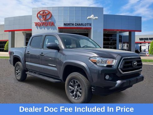 Used 2023 Toyota Tacoma SR5 AWD/4WD image 1