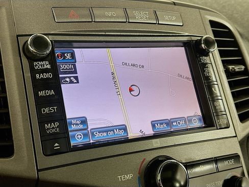 Used 2013 Toyota Venza Limited FWD image 22