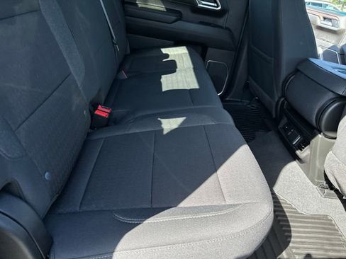 Used 2025 Chevrolet Silverado 1500 LT AWD/4WD image 29