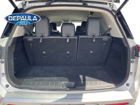 Used 2022 Nissan Pathfinder SL AWD/4WD image 6