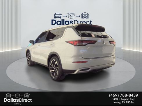 Used 2023 Mitsubishi Outlander SE image 9