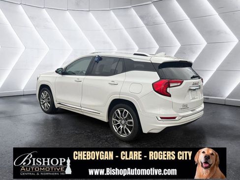 Used 2022 GMC Terrain Denali image 16