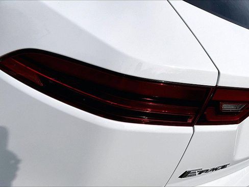 Used 2020 Jaguar E-PACE image 31